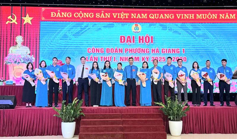 Ha Giang Ward Trade Union Congress 1. Photo: Viet Bac
