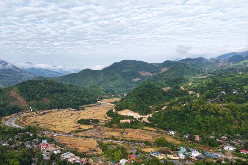 Tuyen duong noi Quoc lo 37 – Quoc lo 279D qua dia phan ban Muong Pia, xa Chieng Hoa da hoan thanh. Anh: Truong Son