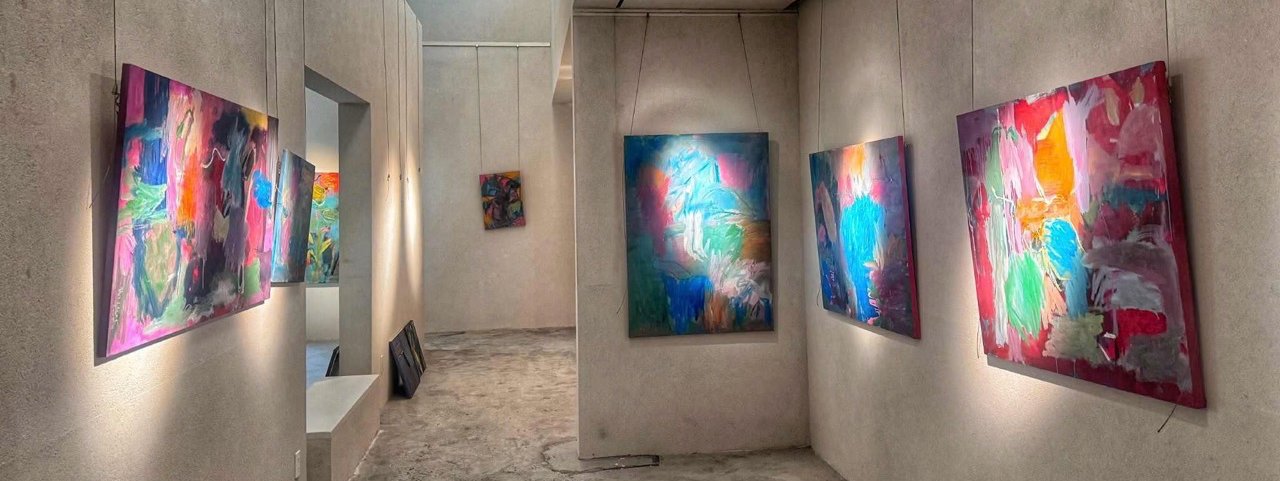 Cac tac pham trong trien lam. Anh: Ban to chuc.