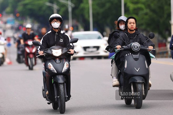 Du bao thoi tiet Ha Noi tiep tuc lanh trong vai ngay toi, dac biet ve dem va gan sang. Anh: Viet Anh