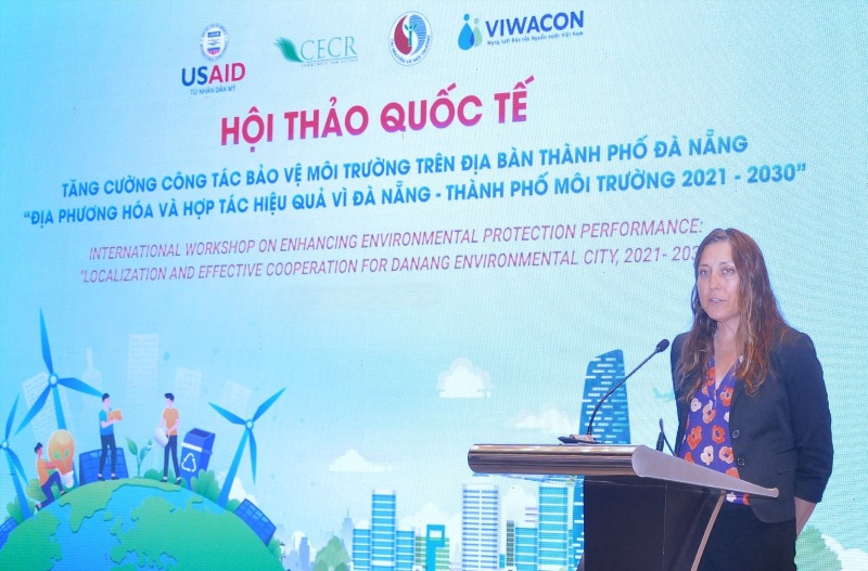 Da Nang thuong xuyen to chuc cac hoi thao voi chuyen gia quoc te ve giai phap bao ve moi truong, phat trien ben vung. Anh: Tran Thi