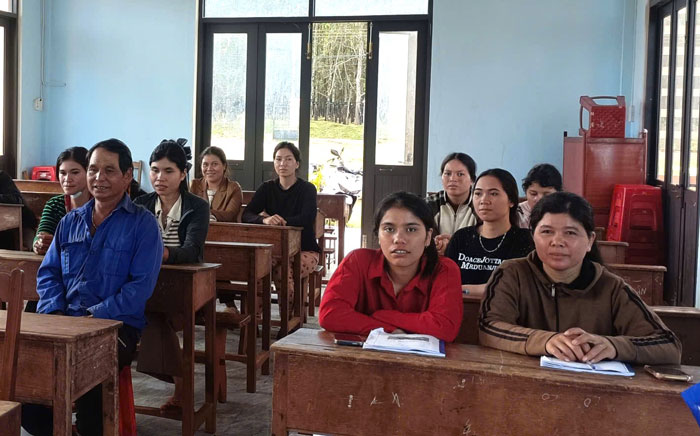 Hoc vien mien nui tham du lop hoc nghe de nang cao ky nang, hieu biet. Anh: Mai Hoa 