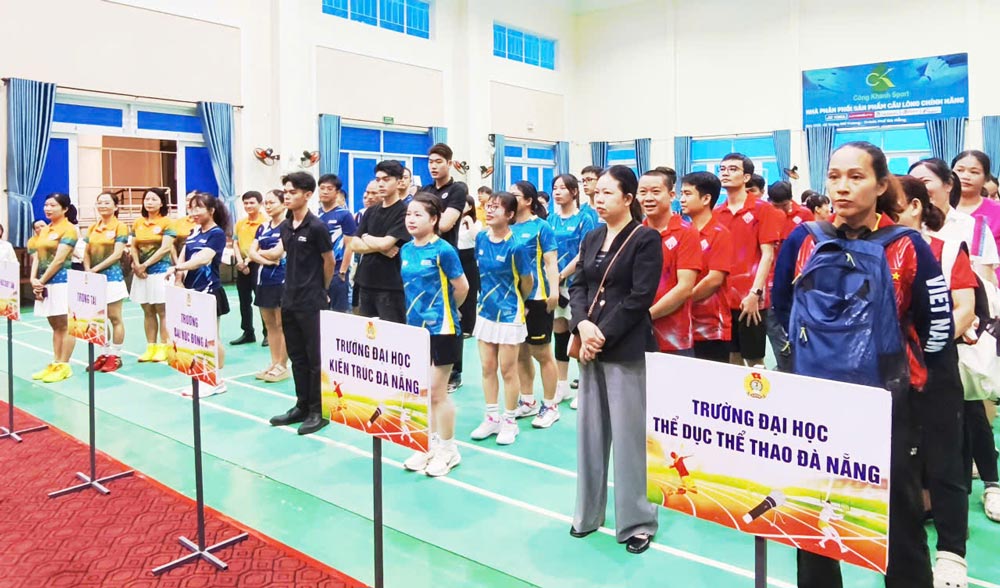 The Da Nang City Labor Federation organizes sports competitions and karaoke competitions for grassroots trade unions of universities and colleges. Photo: Tuong Minh