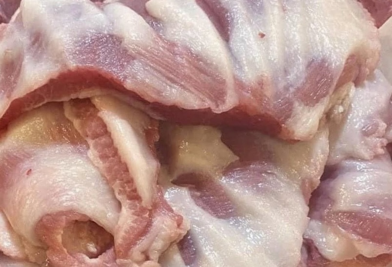 In addition to people with fatty liver disease, there are also people who should limit eating pork belly. Photo: Kieu Vu