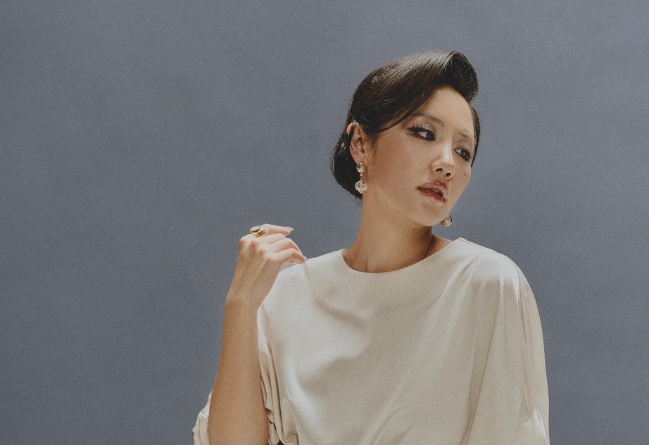 Singer Van Mai Huong. Photo: Provided by the artist