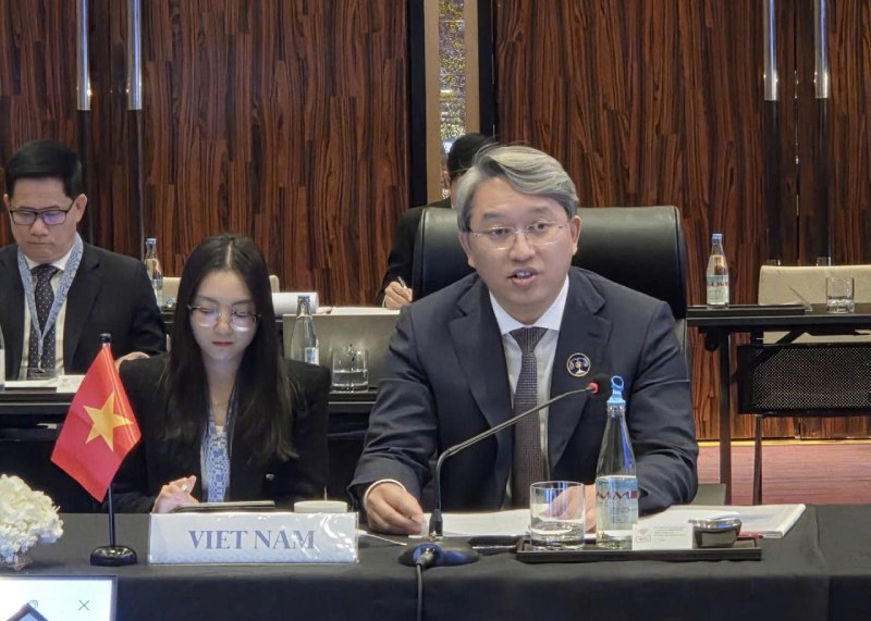 Bo truong Bo Tu phap Nguyen Hai Ninh phat bieu tai hoi nghi. Anh: Vu Hop tac quoc te, Bo Tu phap