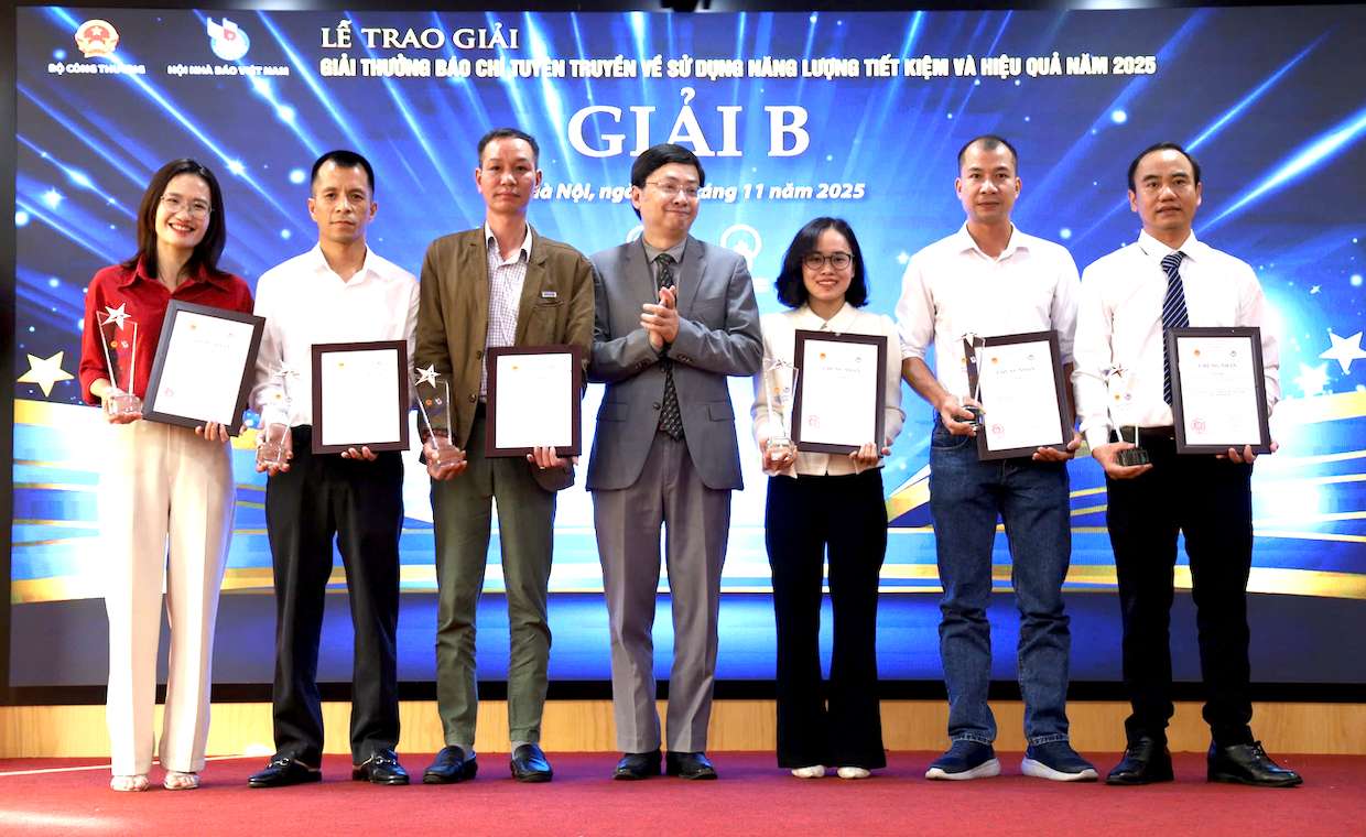 Bao Lao Dong da doat 1 giai B voi loat 4 bai “Thao cac nut that de 'tang toc' trong hanh trinh tiet kiem va su dung nang luong hieu qua” cua tac gia Nguyen Thi Tuyet Lan. Anh: BCT