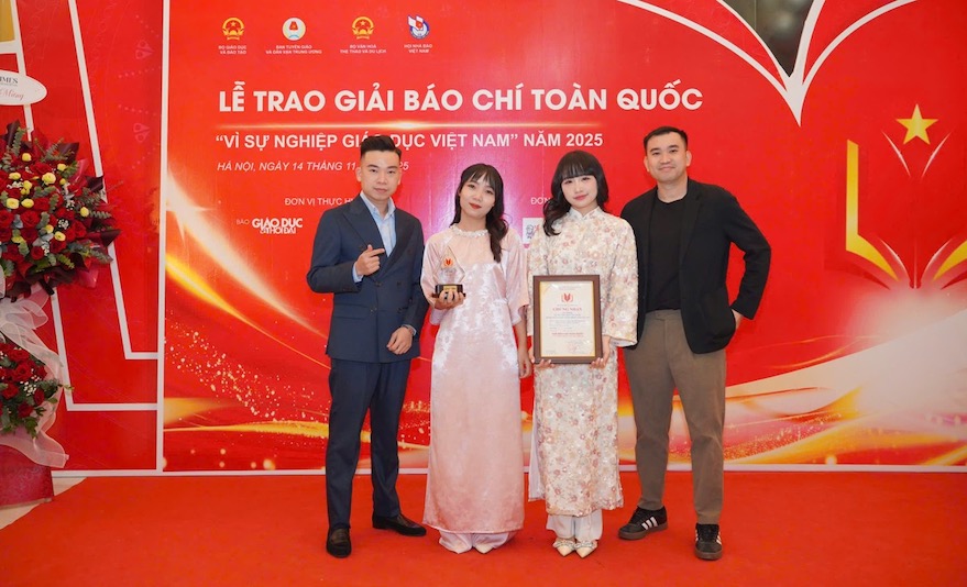 Tac pham Vi the nha giao toa sang trong ky nguyen vuon minh cua dan toc cua Bao Lao Dong do nhom tac gia: Thieu Thi Thu Trang, Tran Thi Hong Hanh, Pham Vu Linh, Nguyen Tuan Anh thuc hien dat giai B nam nay. Anh: Ban to chuc  
