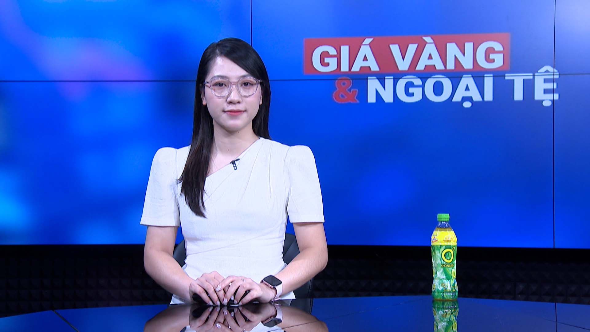 Gold and foreign currency prices 11/15: World and domestic gold prices plummet