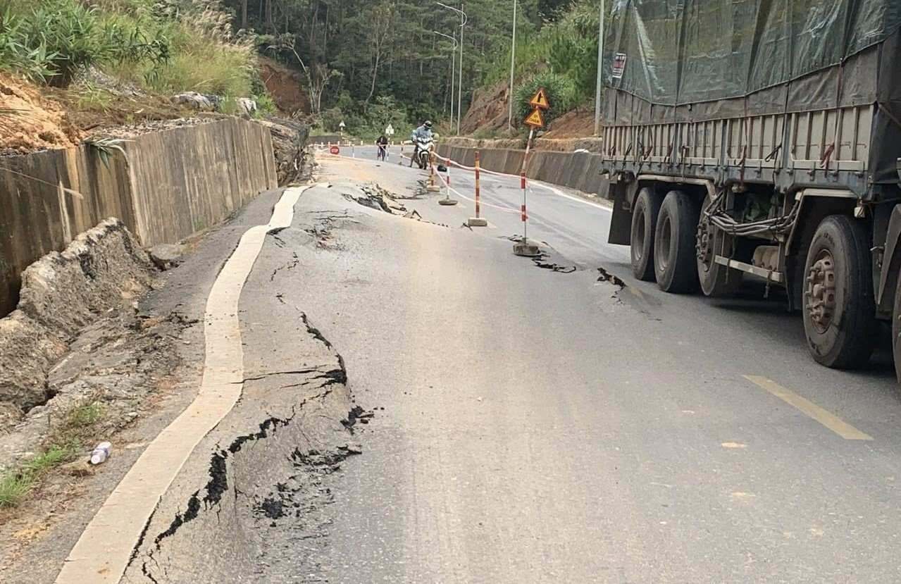 So Xay dung tinh Quang Ngai dang len phuong an khac phuc, sua chua. Anh: Vien Nguyen
