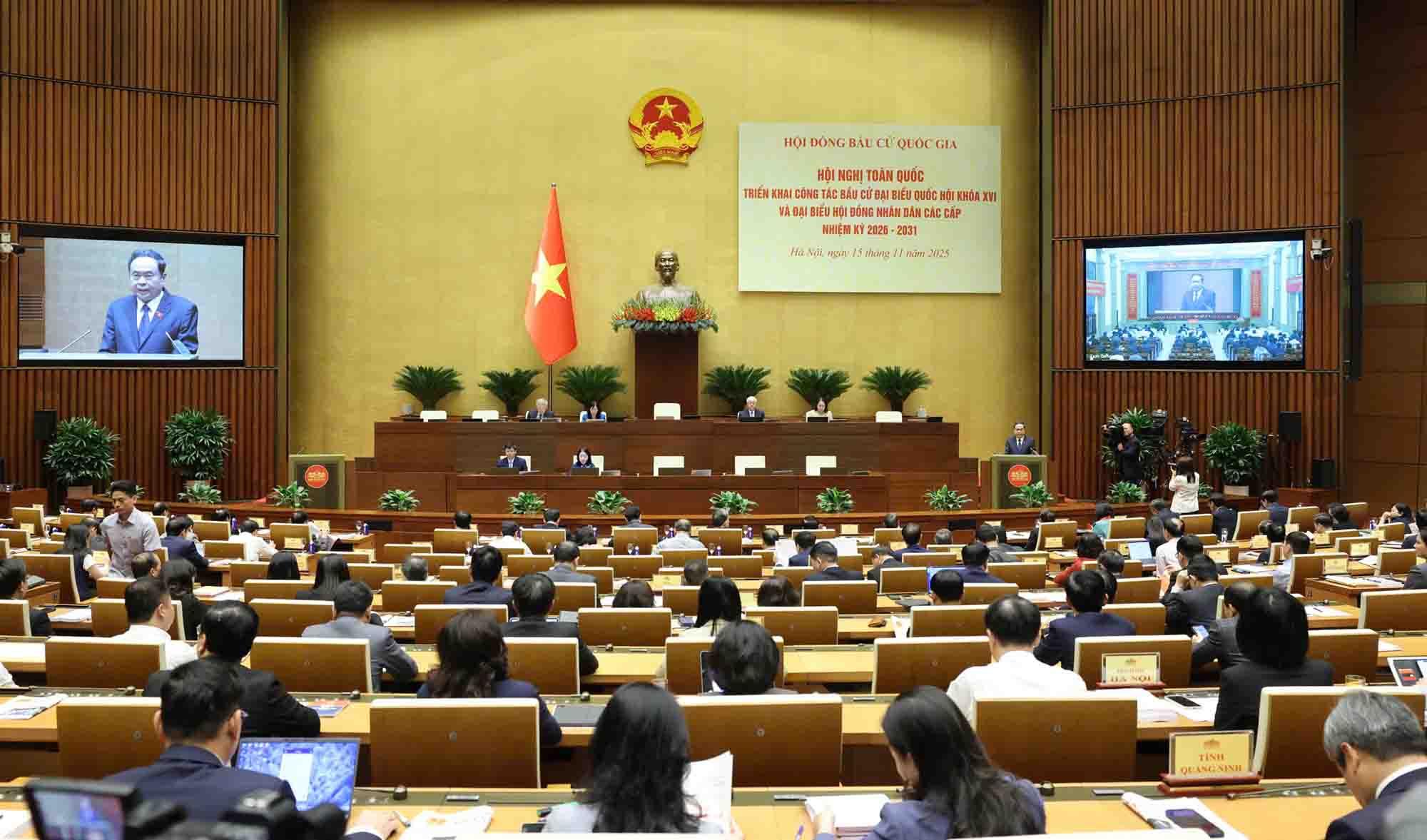 Resolutely do not let those who run for office or run for the National Assembly run out. Photo: Pham Thang.