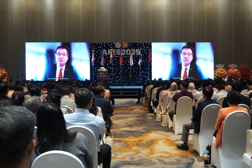 Su kien quy tu hon 500 dai bieu quoc te va hon 1.200 dai bieu trong nuoc. Anh: Tran Thi