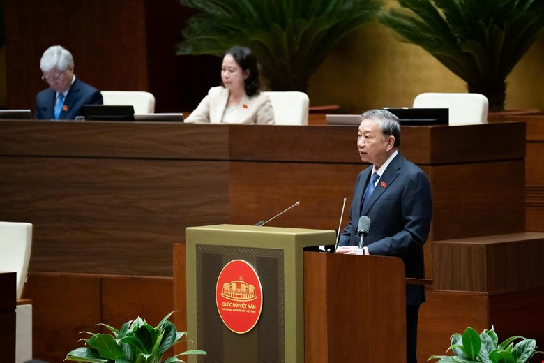 Tong Bi thu To Lam phat bieu chi dao tai Hoi nghi. Anh: Quochoi.vn