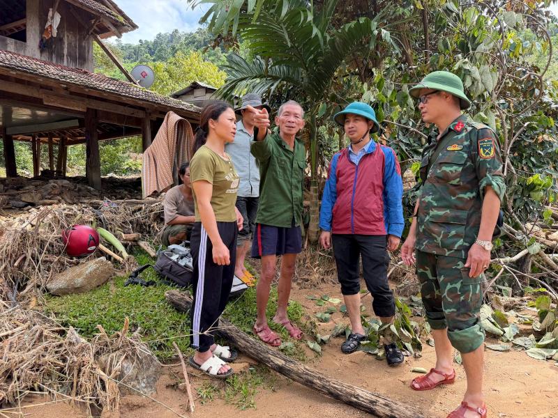 Cung voi ho tro luong thuc, thuc pham, chinh quyen tim giai phap cung cap nuoc sach ben vung cho dan vung thien tai.