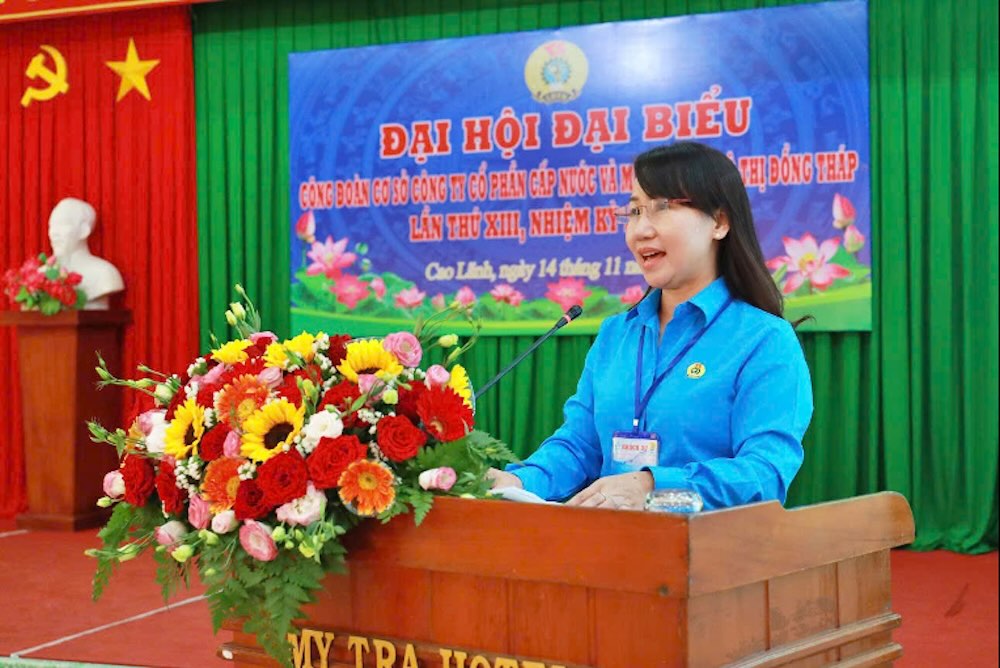 Ba Ngo Thi Thuy Trang, Pho Chu tich LDLD tinh Dong Thap, phat bieu tai Dai hoi. Anh: Luu Hung. 