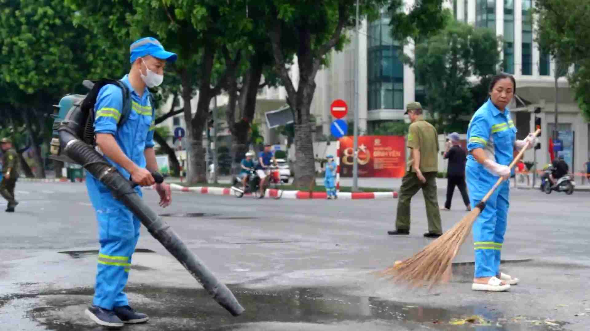 The regional minimum wage has increased, and sanitation workers expect a better life. Photo: Huyen Trang