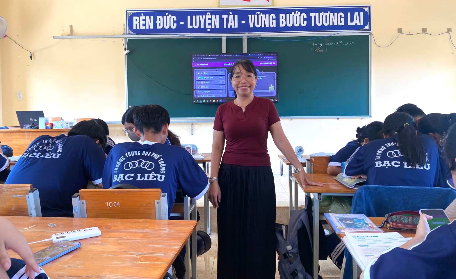Ms. My during her English class at school. Photo: Character provided