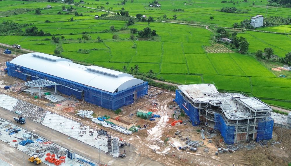 Lo dien cac hang muc chinh tai tram dung nghi ben phai tuyen (huong Bac - Nam). Anh: Duy Tuan 