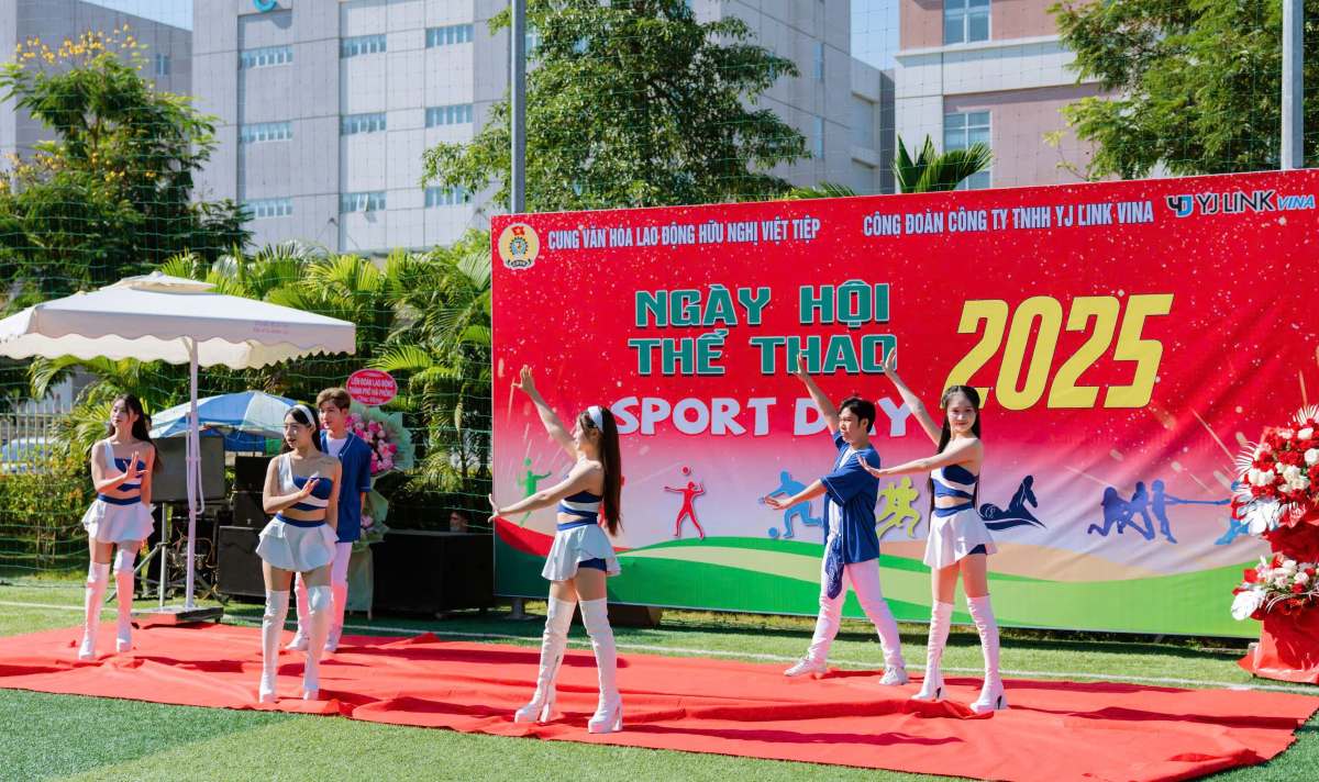 Nhung tiet muc soi dong tai ngay hoi. Ảnh: Cung Viet Tiep