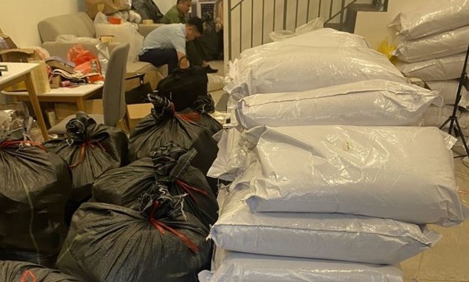 Hung Yen Police have prosecuted a subject for forging cat food for sale online in Nghia Tru commune. Photo: Hung Yen Provincial Police