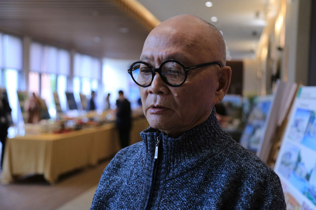 Giao su Hoang Dao Ky