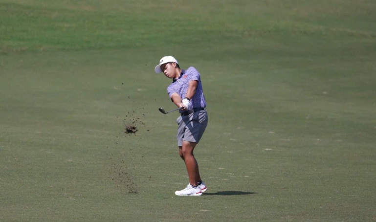 Trong Hoang vo dich Tien Phong Golf Championship 2025 sau khi vuot qua nhieu doi thu manh. Anh: TPGC