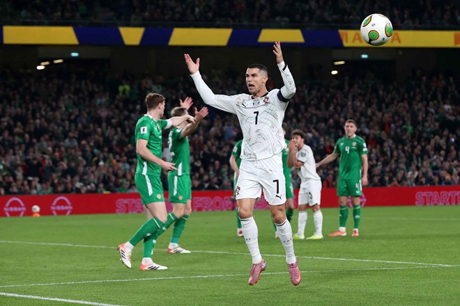 Ronaldo se vang mat trong tran dau gap Armenia.  Anh: AFP
