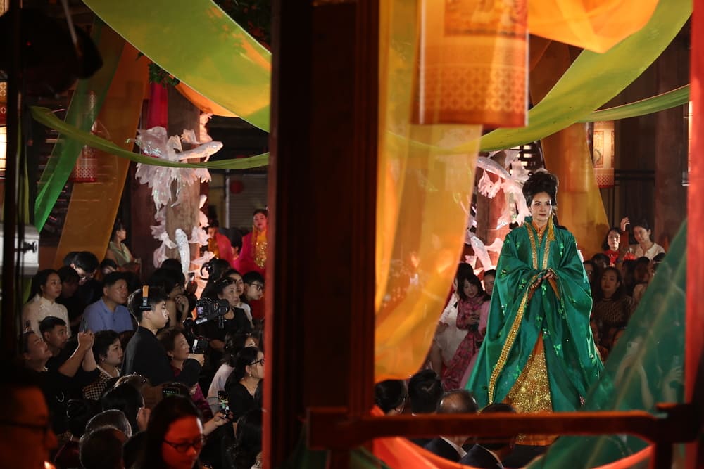 Anh: Nhan vat cung cap