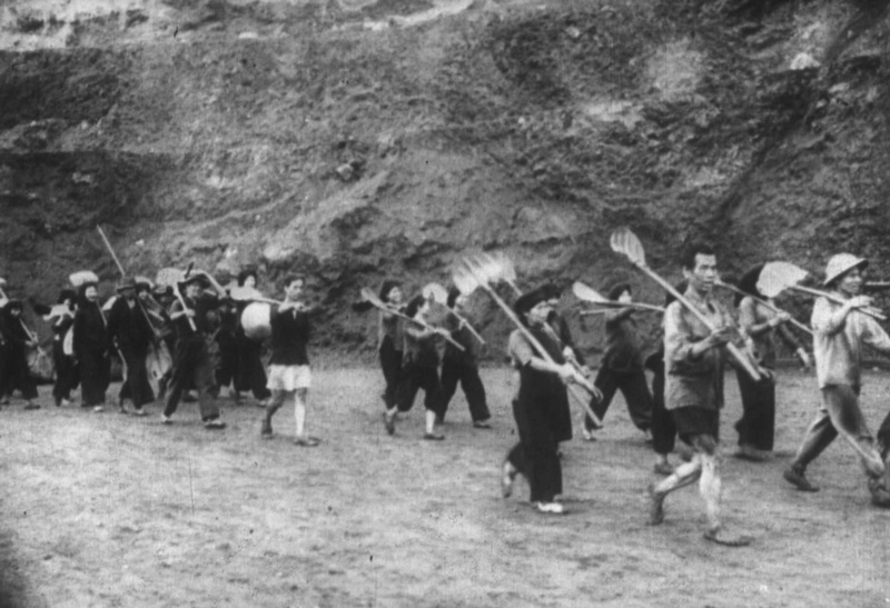 Thi dua san xuat cua cong nhan mo nhung nam 60 cua the ky truoc.