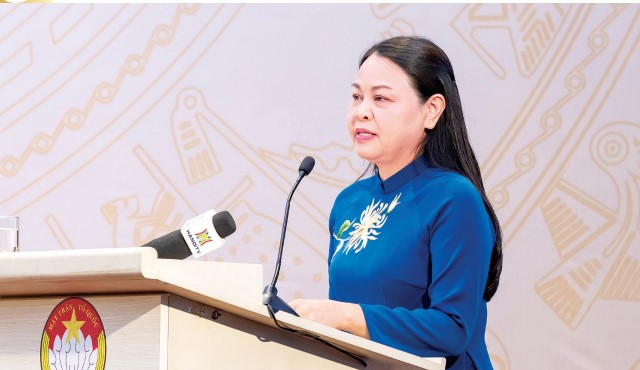 グエン・ティ・トゥ・ハ氏 - 党中央委員会委員、副大統領 - 祖国戦線中央委員会書記長
ベトナム。写真: クアン・ビン