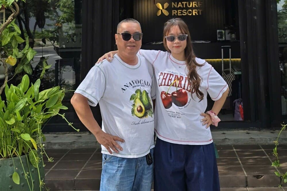 Giving your father the best and most meaningful wishes on November 19 International Women's Day. Photo: Lan Chi