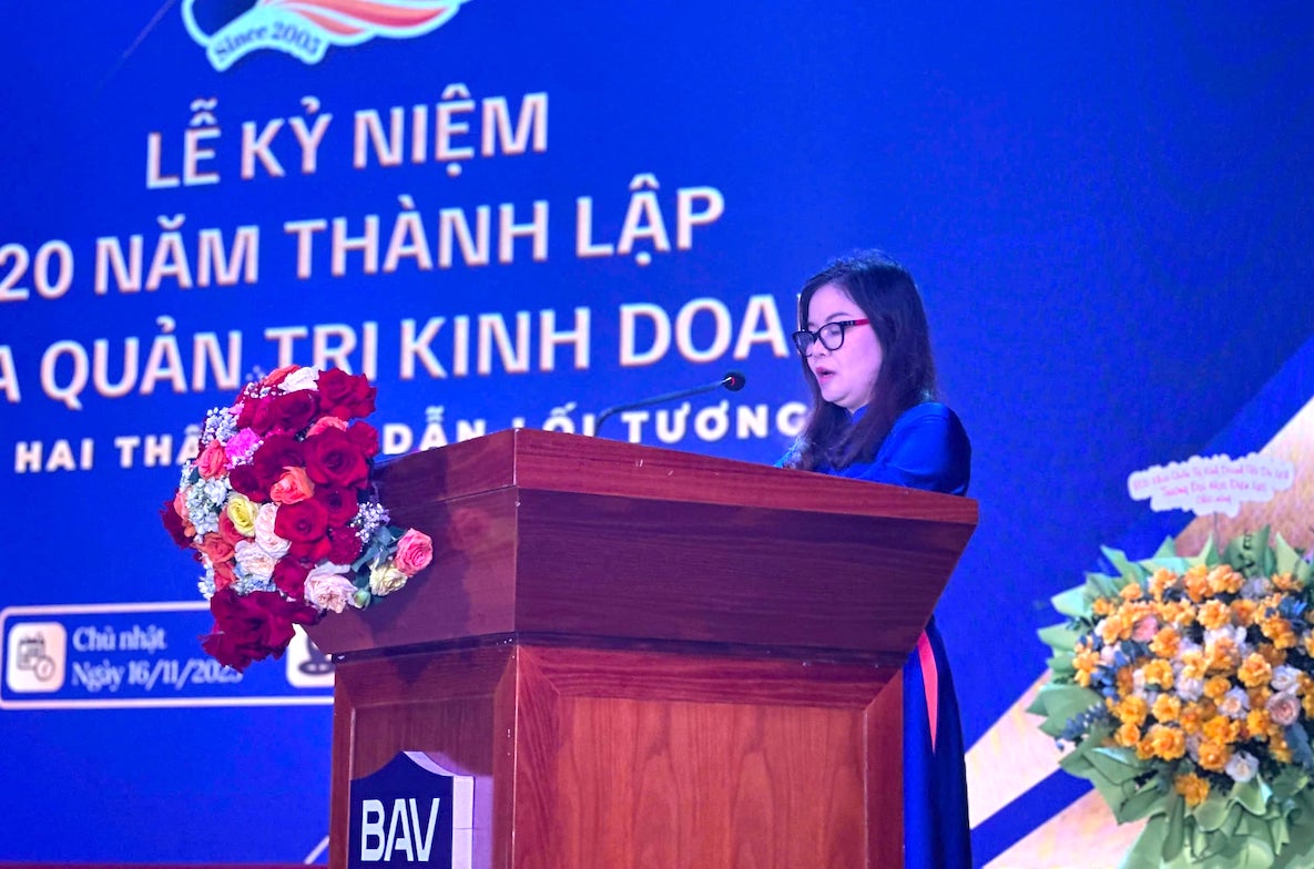 PGS.TS Nguyen Van Ha - Truong Khoa Quan tri kinh doanh - Hoc vien Ngan hang phat bieu tai buoi le. Anh: Van Trang