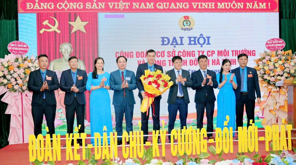 ハティン環境・都市建設株式会社の草の根労働組合は、2025年から2030年までの第8回大会を開催した。写真：ハティン労働組合