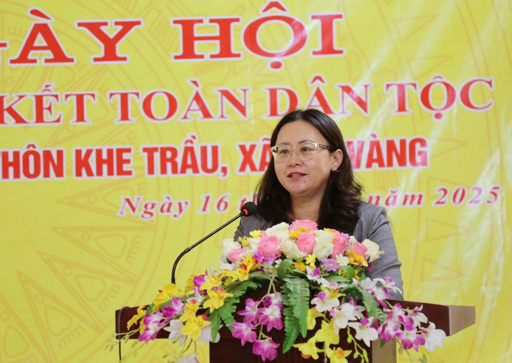 Ba Giang Thi Dung - Pho Bi thu Tinh uy, Chu tich Uy ban MTTQ Viet Nam tinh Lao Cai