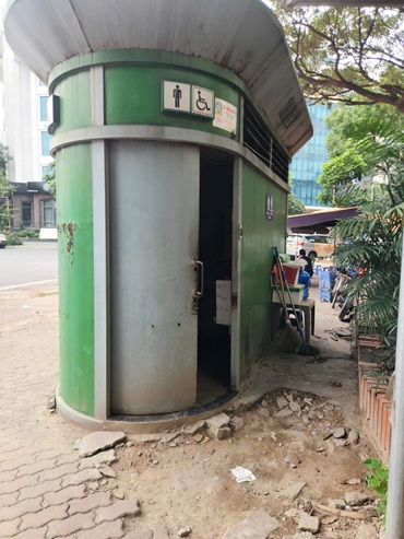 Loi vao NVSCC tai khu do thi Nam Trung Yen, Ha Noi. Anh: Minh Hanh