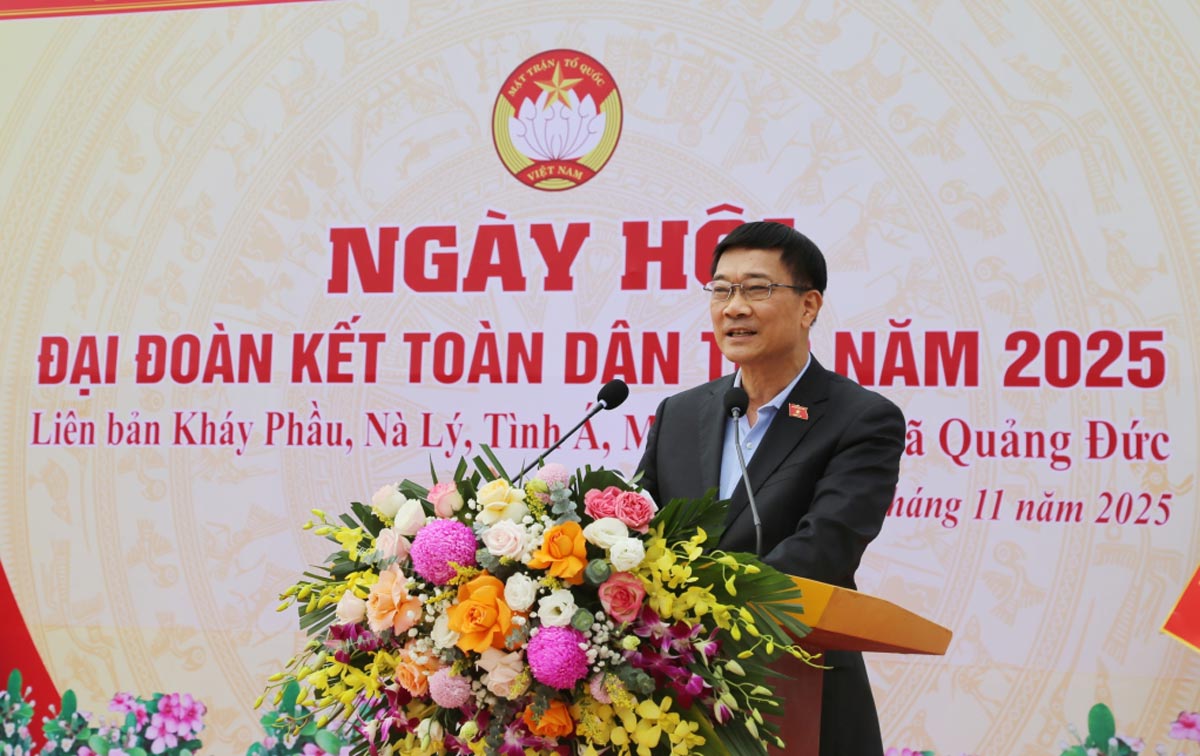 Pho Chu tich Quoc hoi Vu Hong Thanh phat bieu tai ngay hoi. Anh: Cong TTDT Quang Ninh