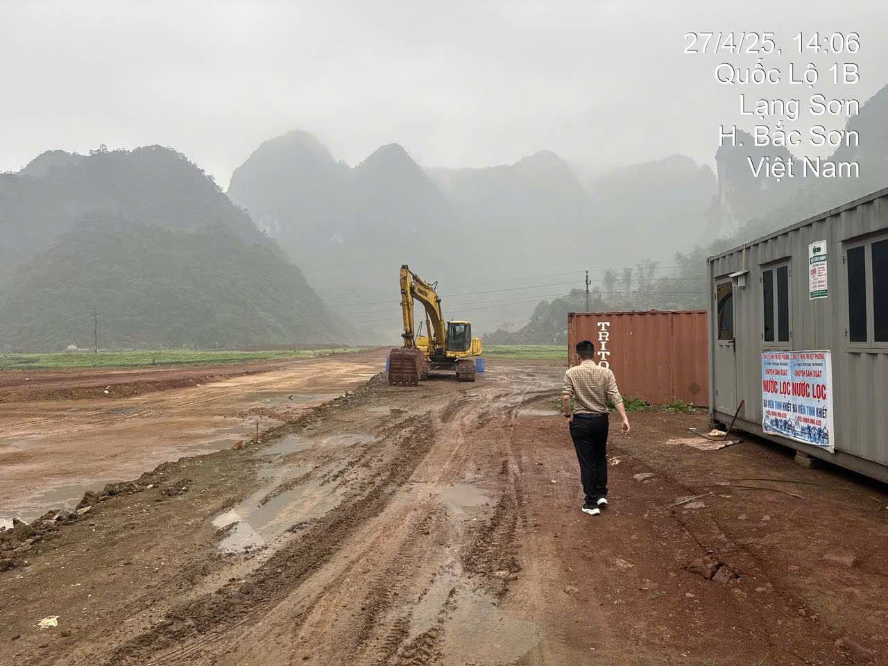 Anh Bang trong chuyen khao sat cong trinh tai Lang Son. Anh: Nhan vat cung cap