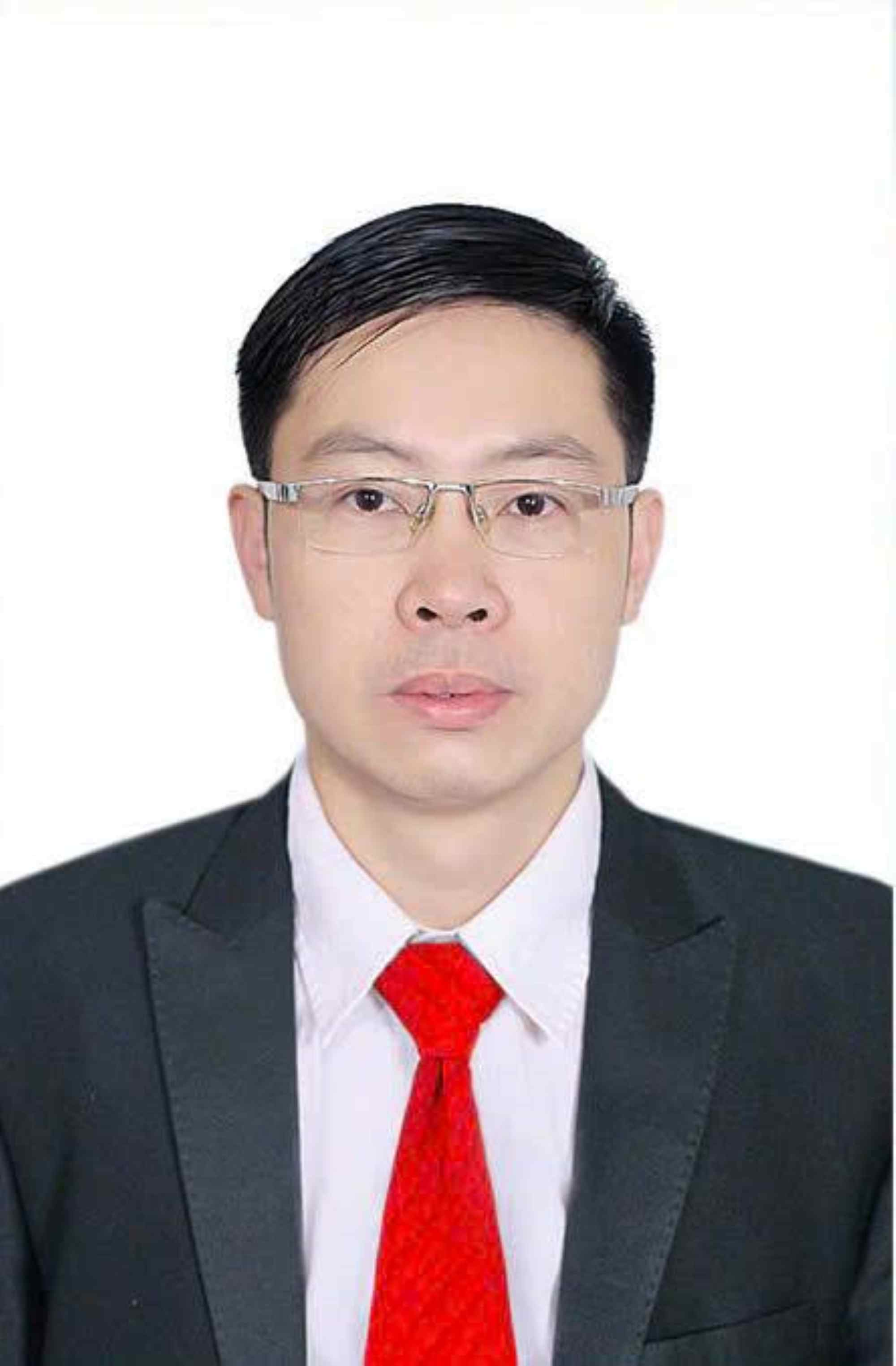 Ong Vu Khac Quang - Uy vien Ban Thuong vu Tinh uy, Pho Chu tich Thuong truc Uy ban MTTQ Viet Nam tinh Cao Bang. Anh: Tan Van