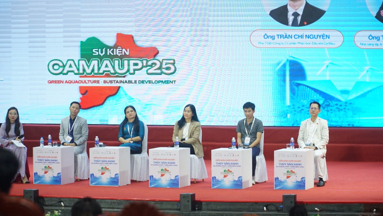 Cac dien gia tai buoi toa dam khoi nghiep, sang tao tinh Ca Mau. Anh: Nhat Ho