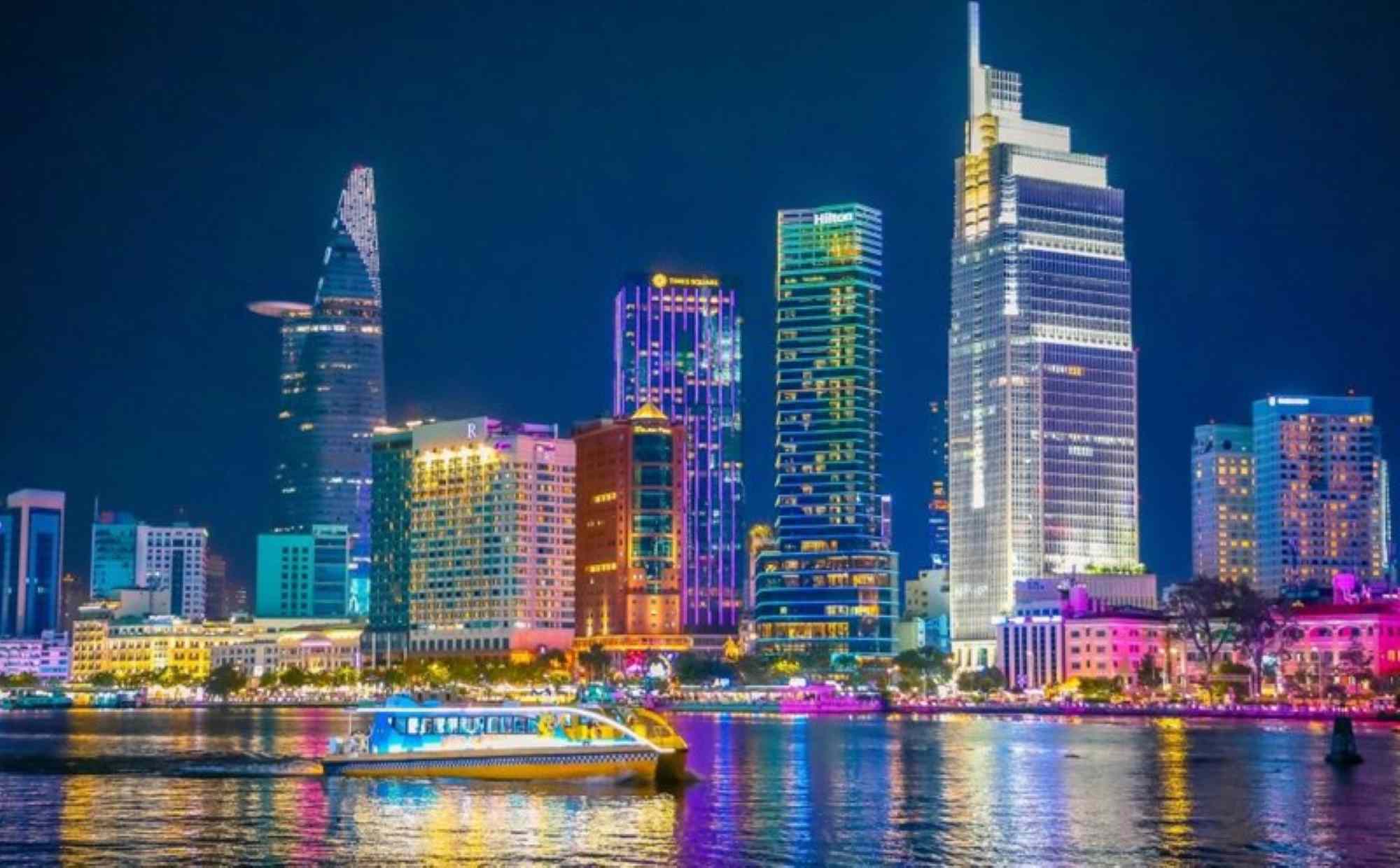 국가 신용 등급 상향 기대와 점차 효과를 발휘하고 있는 새로운 정책으로 인해 베트남 투자 시장은 많은 기회에 직면할 것으로 예상됩니다. 사진: VPG