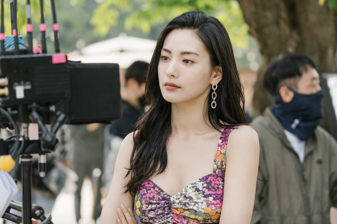 Nana cung me khong che duoc ke trom co mang theo vu khi. Anh: Nha san xuat