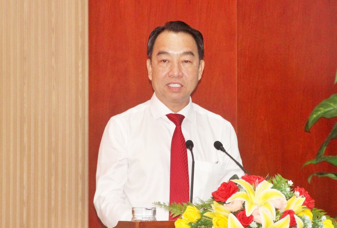 Chairman of Vinh Long Provincial People's Committee Lu Quang Ngoi was transferred and appointed as Deputy Secretary of the Ca Mau Provincial Party Committee. Photo: Nhat Ho