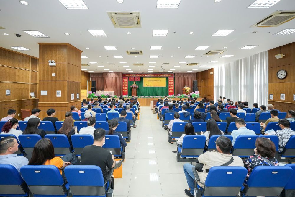 Hoi nghi do LPBank phoi hop cung Cong ty Co phan MISA, Thue co so 1 thanh pho Ho Chi Minh va UBND phuong Ben Thanh to chuc. Anh: LPBank