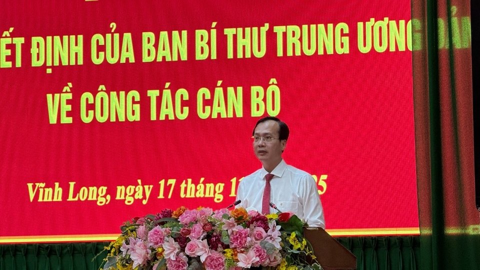 Pho Bi thu Tinh uy Vinh Long Tran Tri Quang phat bieu nhan nhiem vu. Anh: Hoang Loc