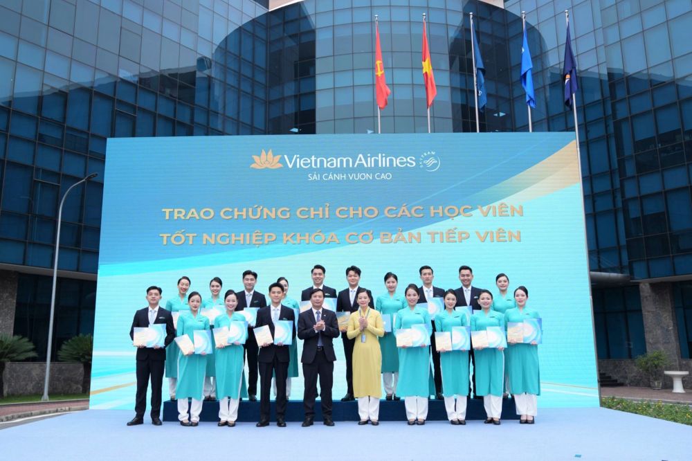 Anh: Vietnam Airlines