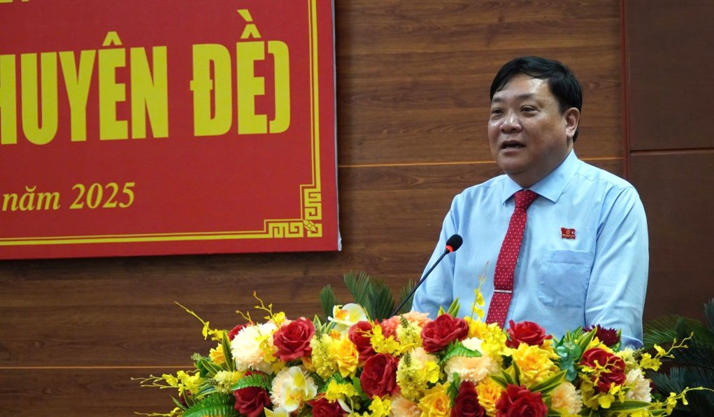 Ong Pham Thanh Ngai phat bieu tai ky hop HDND tinh Ca Mau. Anh: Nhat Ho