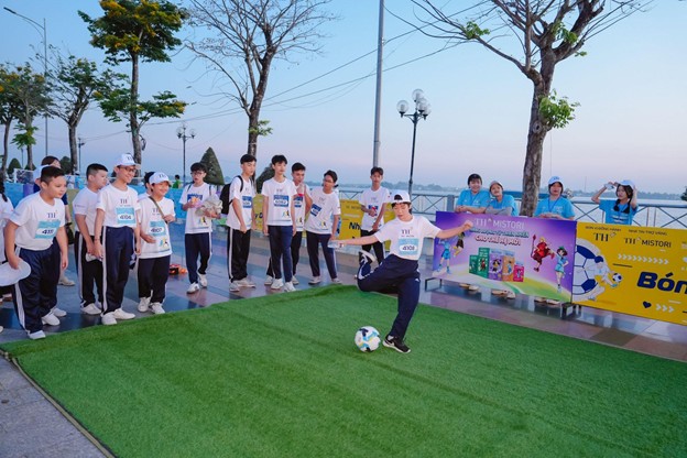 Khu trai nghiem the thao luon thu hut su chu y cua dong dao hoc sinh tham gia. Anh: BTC S-Race Can Tho