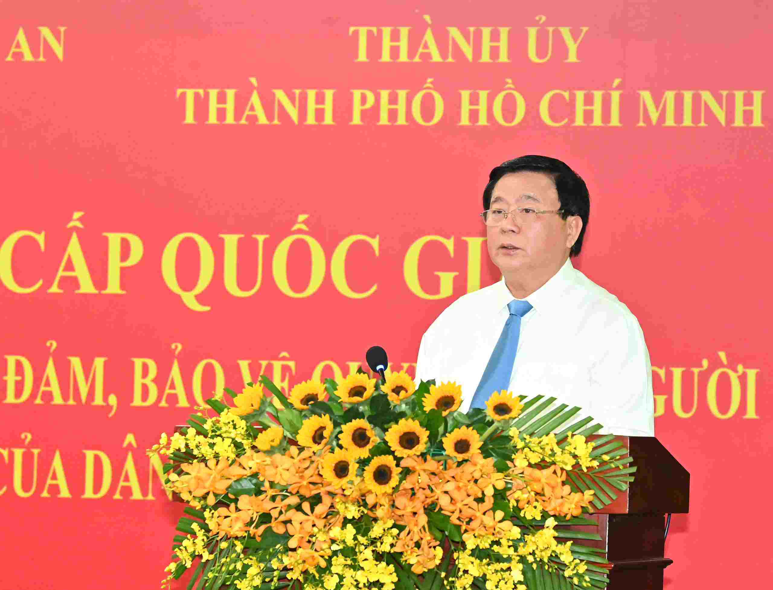 Ong Nguyen Xuan Thang phat bieu tai hoi nghi. Anh: Viet Dung