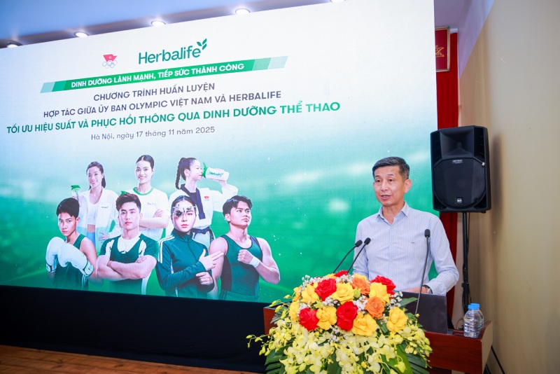 Cuc truong Cuc The duc the thao Viet Nam - Nguyen Danh Hoang Viet phat bieu khai mac chuong trinh huan luyen. Anh: TTVN