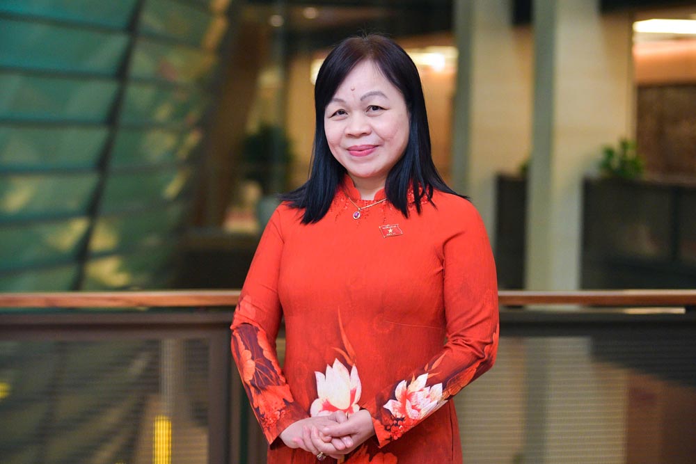 Dai bieu Quoc hoi Nguyen Thi Mai Hoa (Doan Dong Thap). Anh: Pham Dong